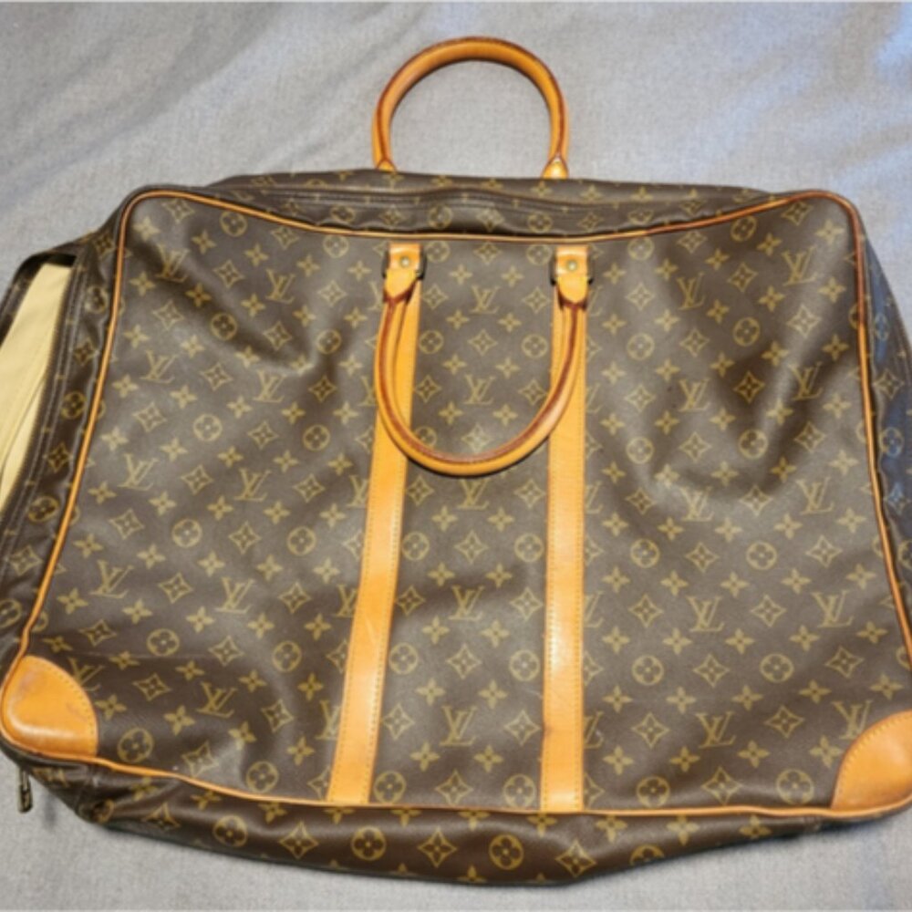 Authentic LOUIS VUITTON Sirius 70 Soft Side Monogram Suitcase pre-owned 1990